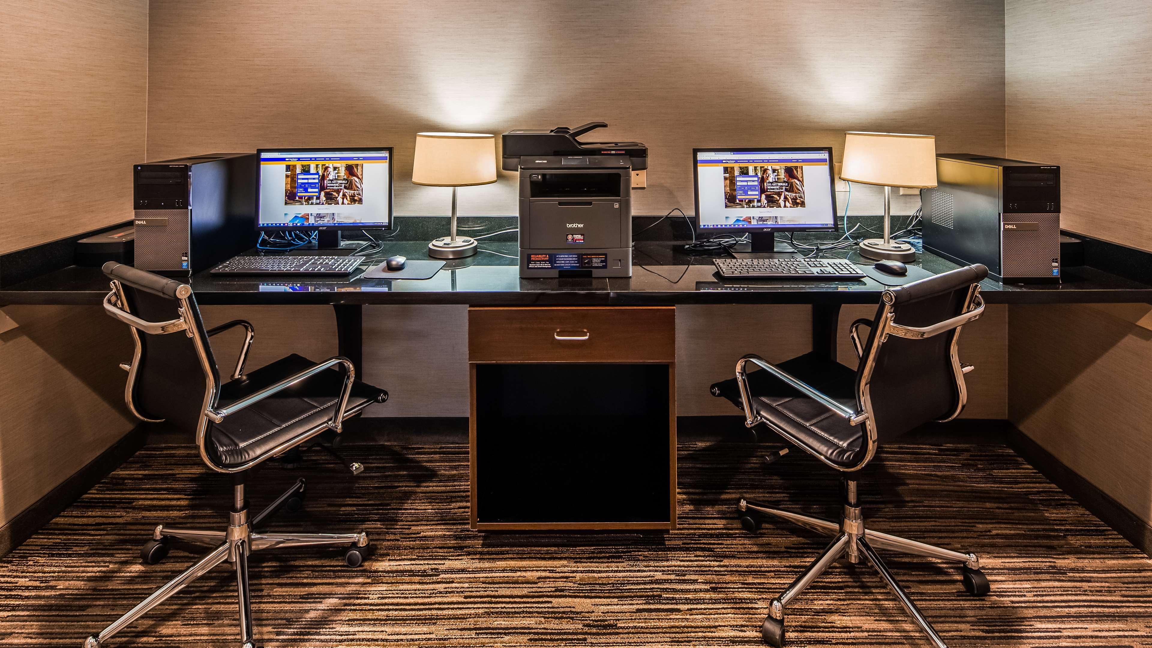 Best Western Harbour Inn & Suites Huntington - Sunset Beach Kültér fotó