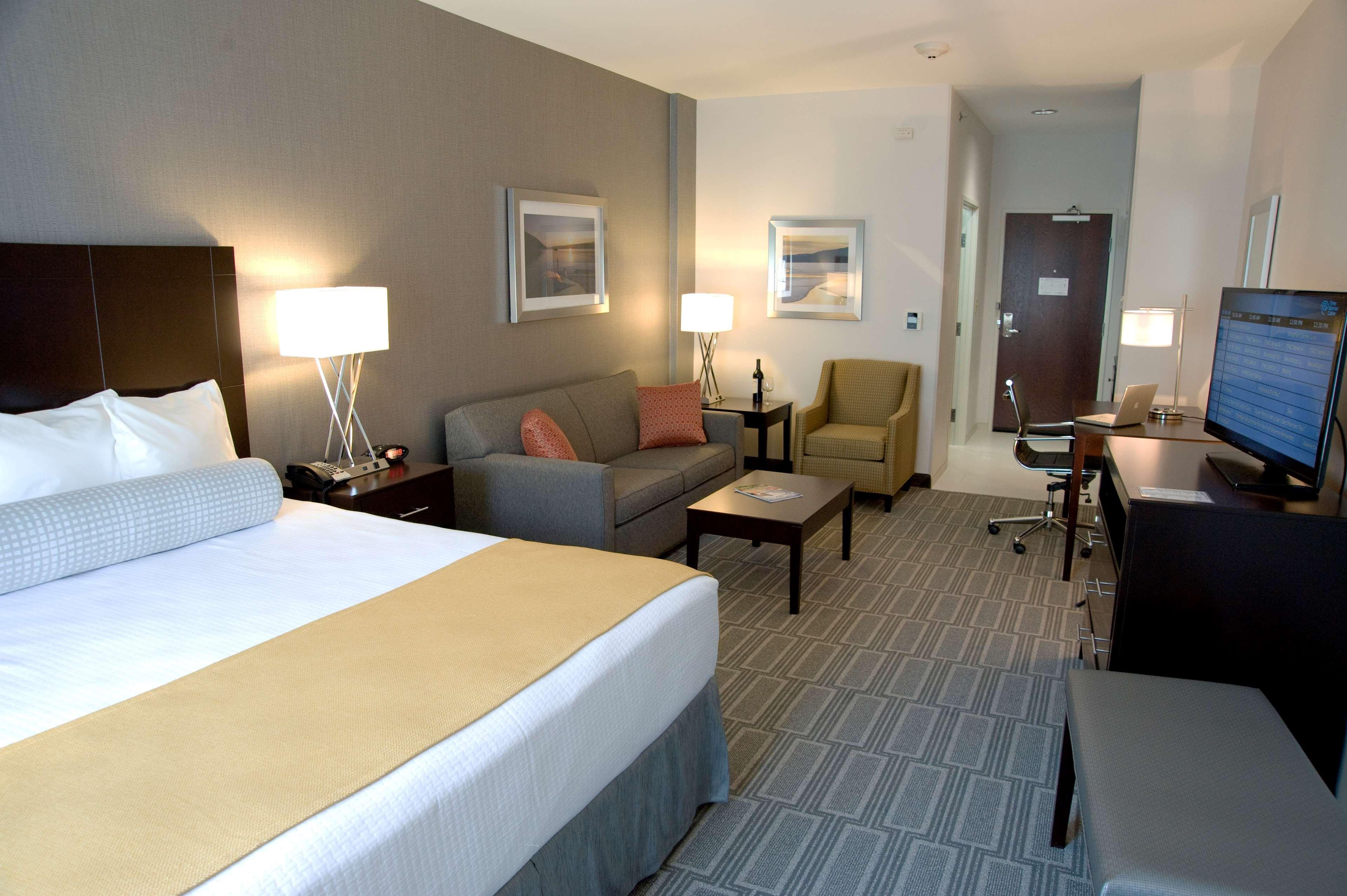 Best Western Harbour Inn & Suites Huntington - Sunset Beach Kültér fotó