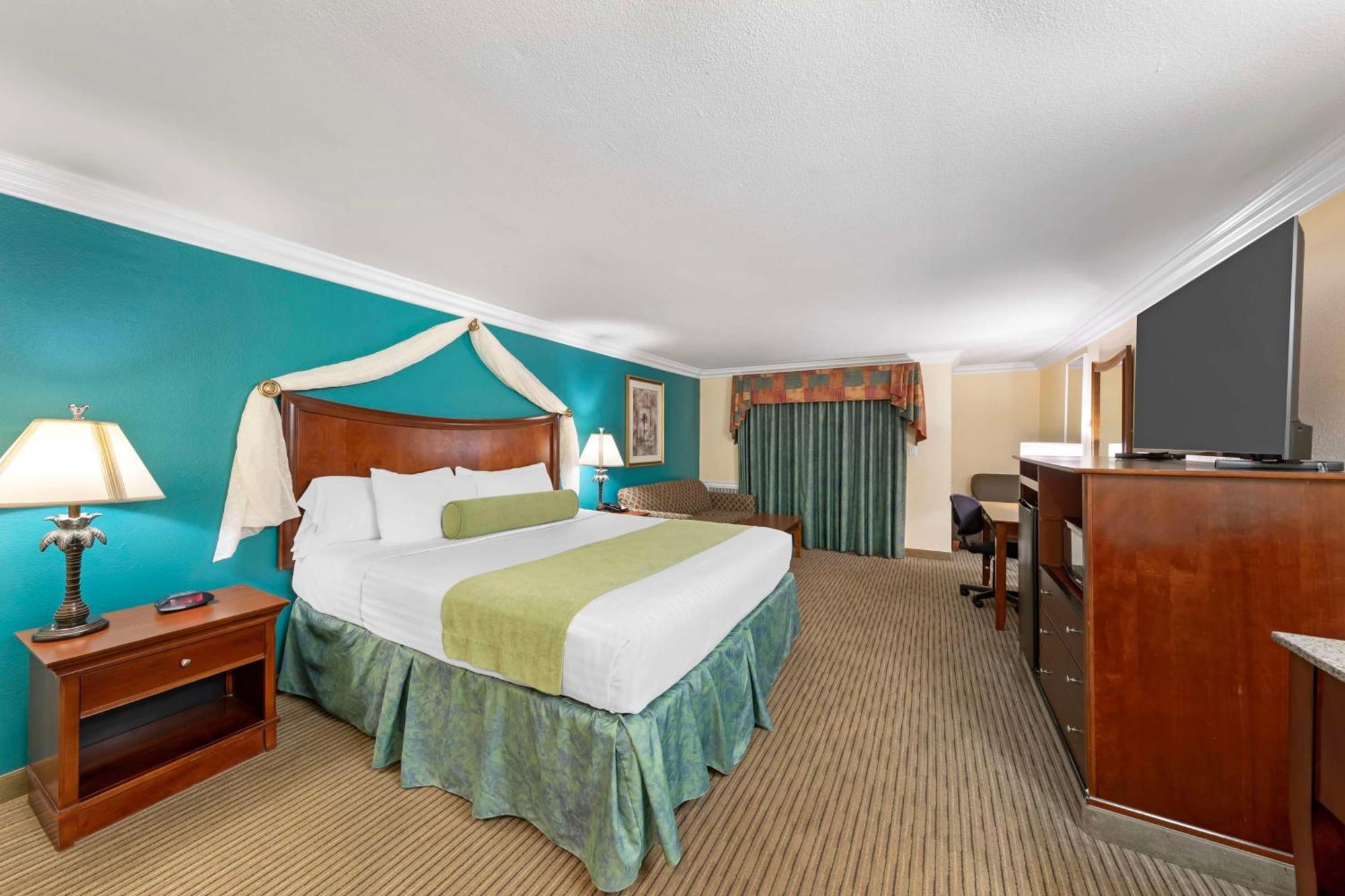 Best Western Harbour Inn & Suites Huntington - Sunset Beach Kültér fotó