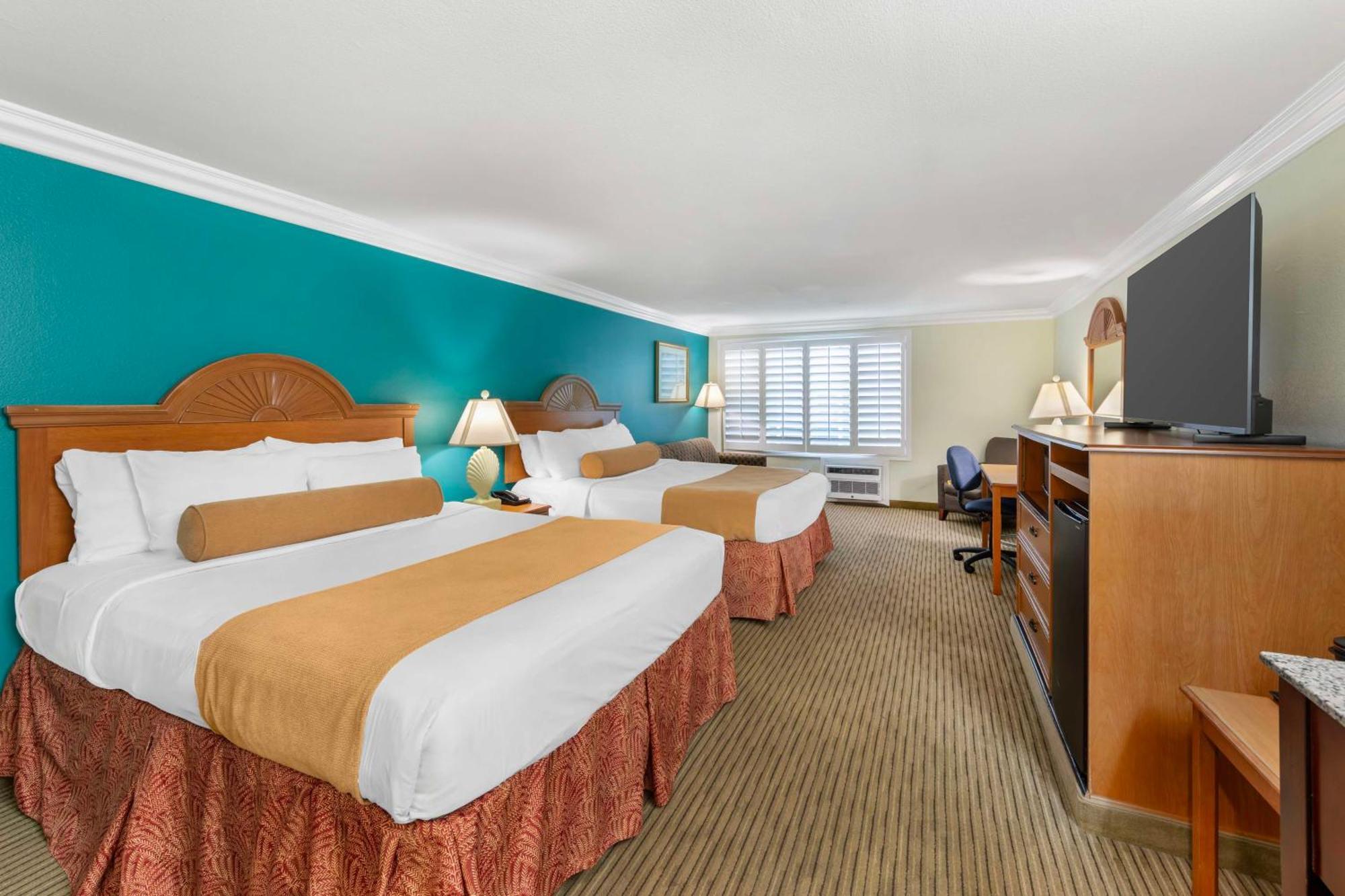 Best Western Harbour Inn & Suites Huntington - Sunset Beach Kültér fotó