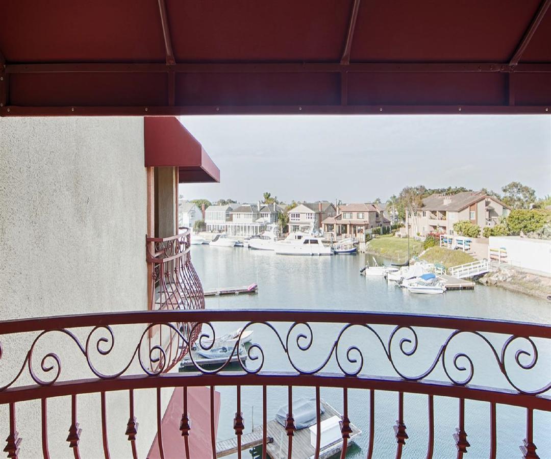 Best Western Harbour Inn & Suites Huntington - Sunset Beach Kültér fotó